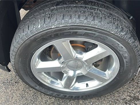 Used 2014 Chevrolet Tahoe LTZ image 33