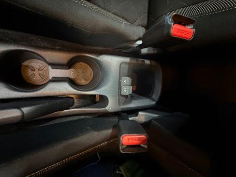 Used 2019 Nissan Kicks SV image 15