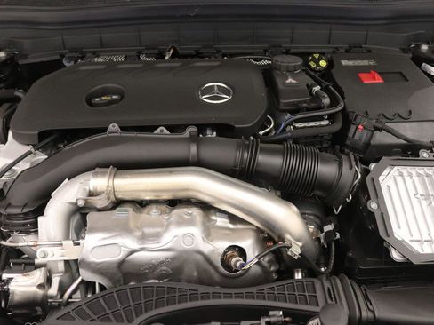 New 2026 Mercedes-Benz GLB 250 image 9