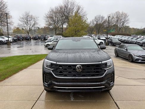 New 2026 Volkswagen Atlas Cross Sport SEL Premium R-Line AWD/4WD image 2
