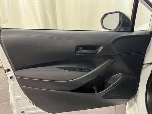 Used 2024 Toyota Corolla LE FWD image 9