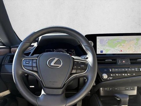 Used 2024 Lexus ES 300h ES 300h image 19