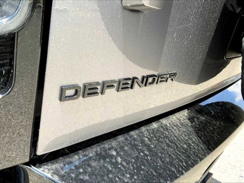 Used 2024 Land Rover Defender 110 X image 30
