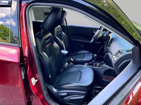 Used 2021 Jeep Compass Trailhawk AWD/4WD image 8