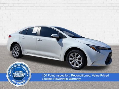 Used 2025 Toyota Corolla LE FWD image 1