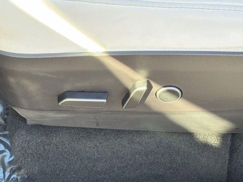 Used 2021 Tesla Model Y Performance image 26