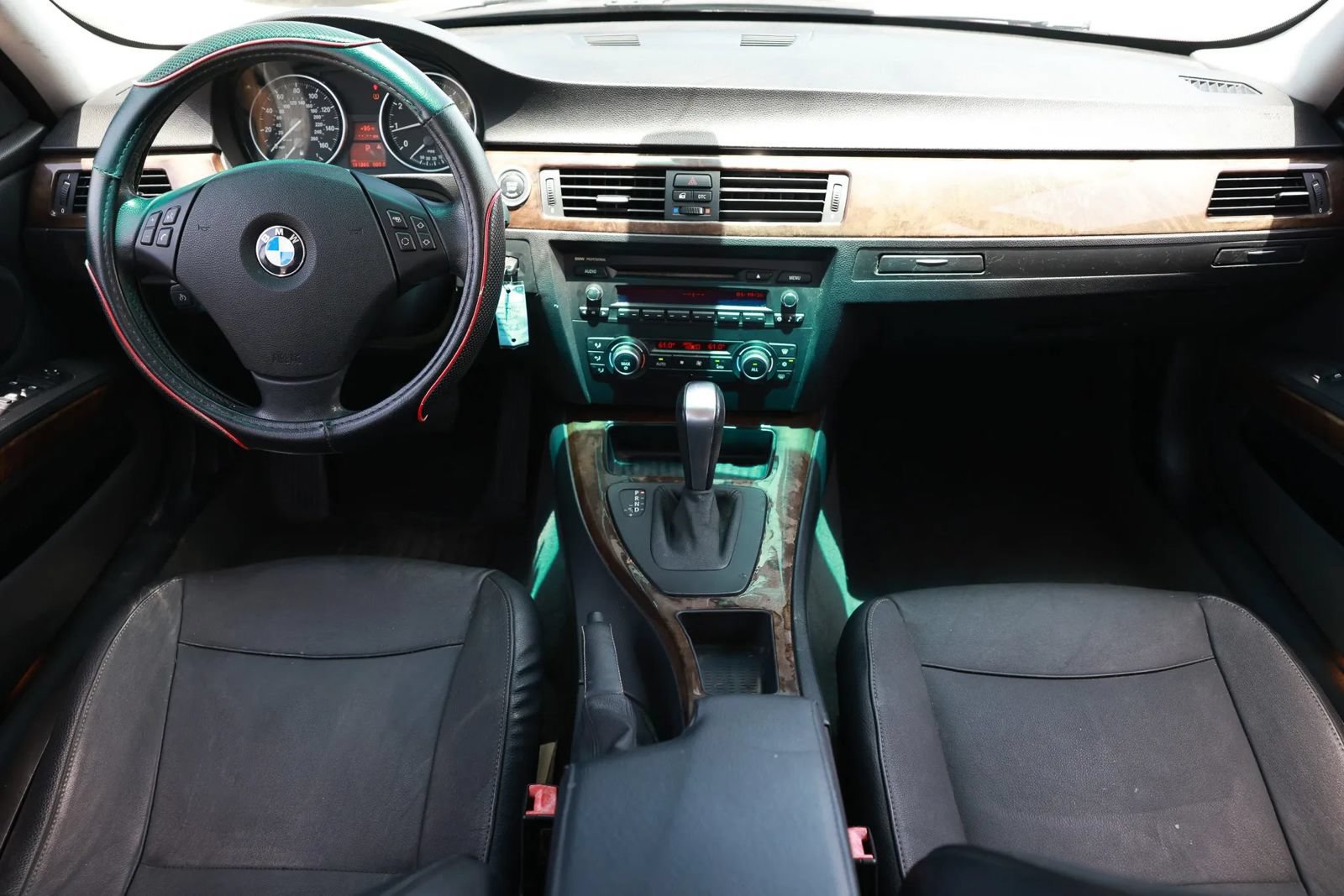 Used 2010 BMW 328i Sedan RWD image 13