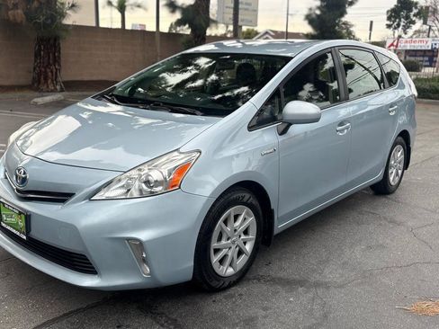 Used 2013 Toyota Prius V Two image 16
