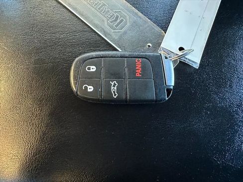 Certified 2021 Chrysler 300 Touring image 7