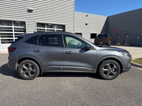 Used 2023 Ford Escape ST-Line image 2