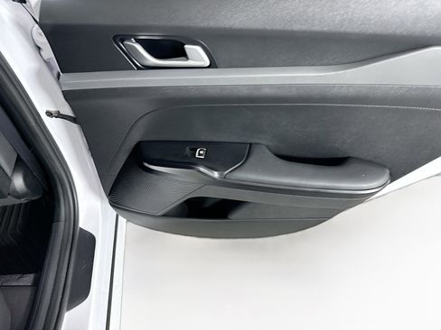 Used 2022 Kia K5 LXS image 28