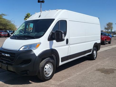Used 2023 RAM ProMaster 2500 FWD image 4