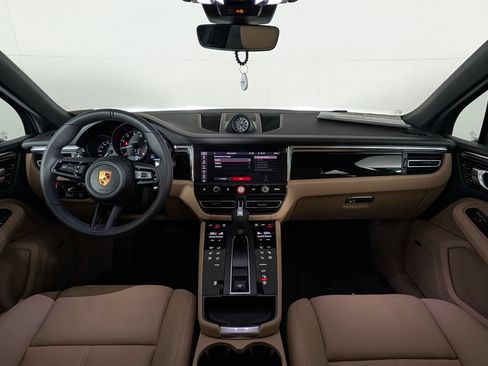New 2026 Porsche Macan AWD/4WD image 20