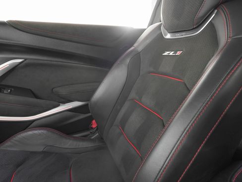 Used 2017 Chevrolet Camaro ZL1 image 25