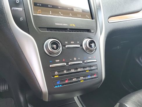 Used 2019 Lincoln MKC Reserve w/ MKC Climate Package AWD/4WD image 26