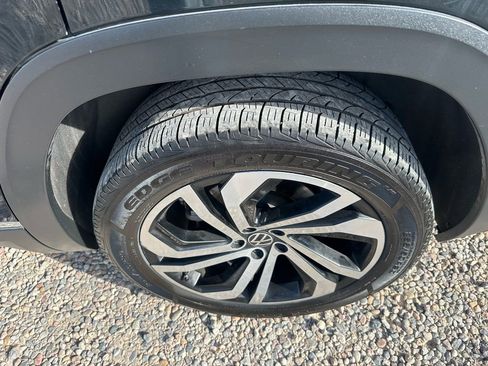 Used 2021 Volkswagen Atlas SEL Premium image 44