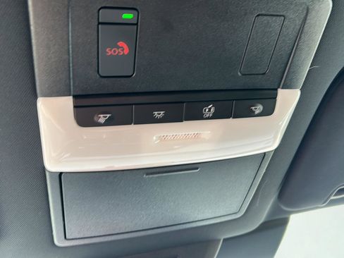 Used 2025 Nissan Pathfinder Rock Creek AWD/4WD image 17