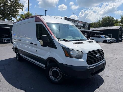 Used 2018 Ford Transit 250 148 Medium Roof RWD image 2