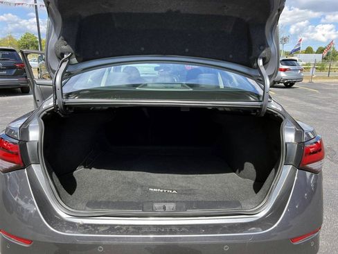 Used 2024 Nissan Sentra S image 8