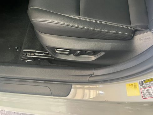 Used 2025 Toyota Camry SE image 22