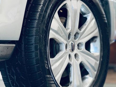 Used 2015 Ford Expedition EL Platinum image 23