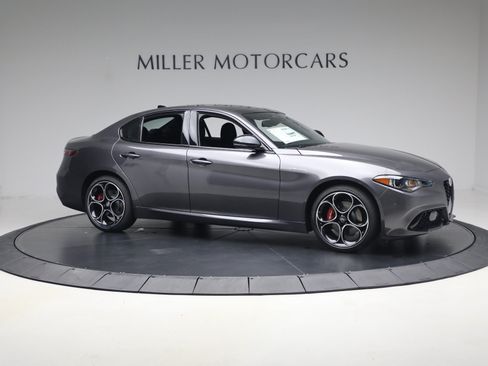 New 2026 Alfa Romeo Giulia AWD image 10