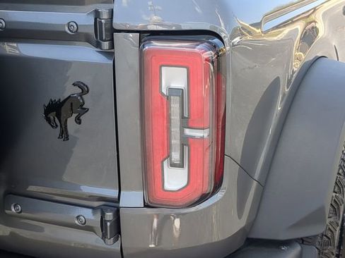 Used 2021 Ford Bronco Wildtrak AWD/4WD image 11