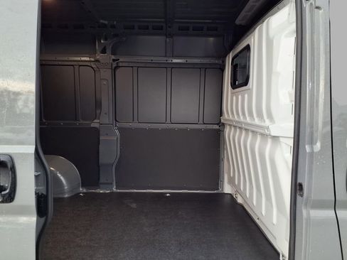 New 2026 RAM ProMaster 2500 w/ Convenience Group image 24