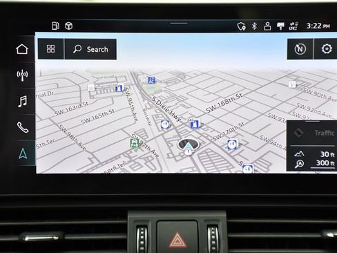 Used 2021 Audi Q5 e Prestige w/ Prestige Package image 18