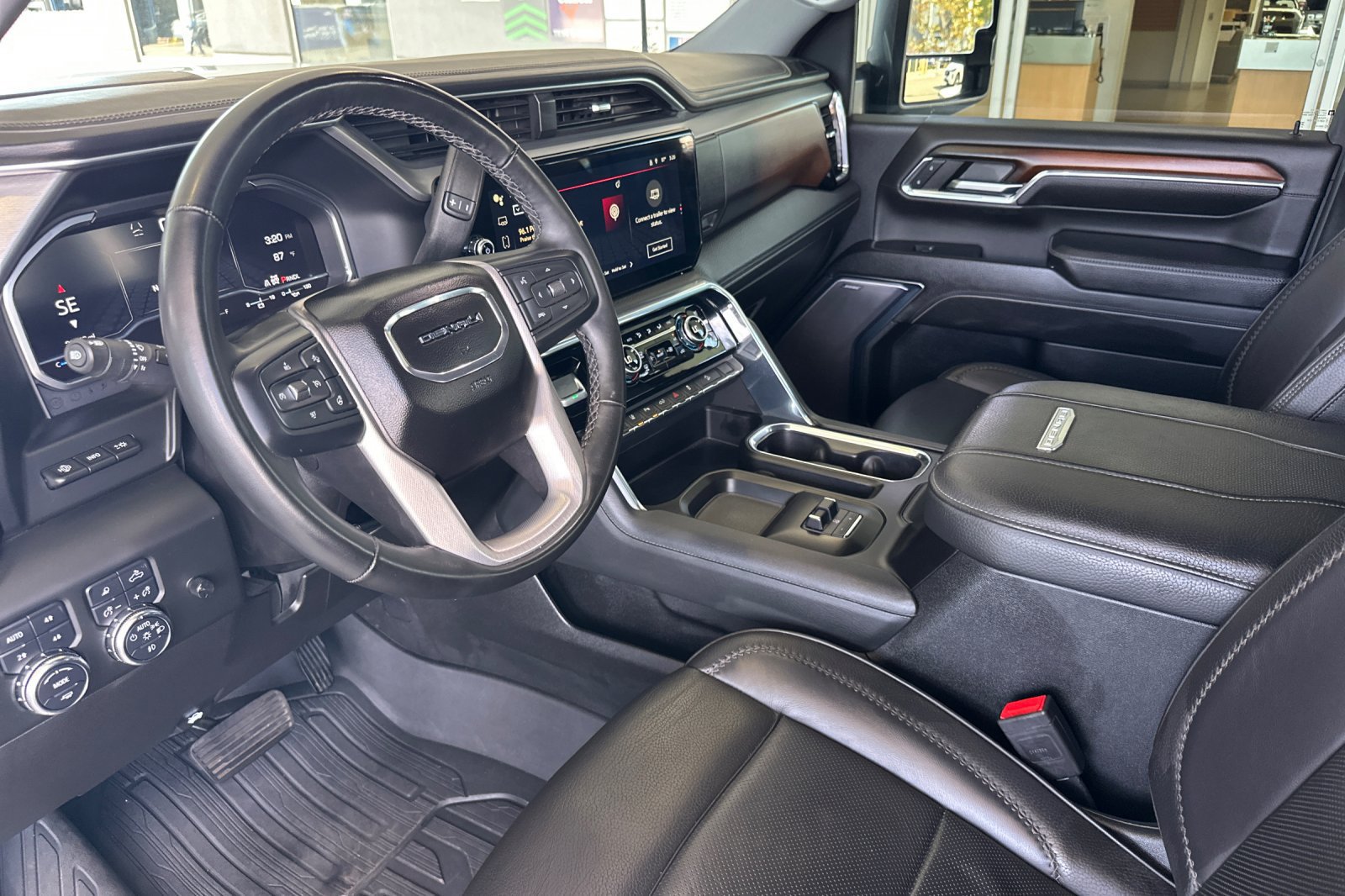 Used 2024 GMC Sierra 3500 Denali w/ Denali Reserve Package AWD/4WD image 9