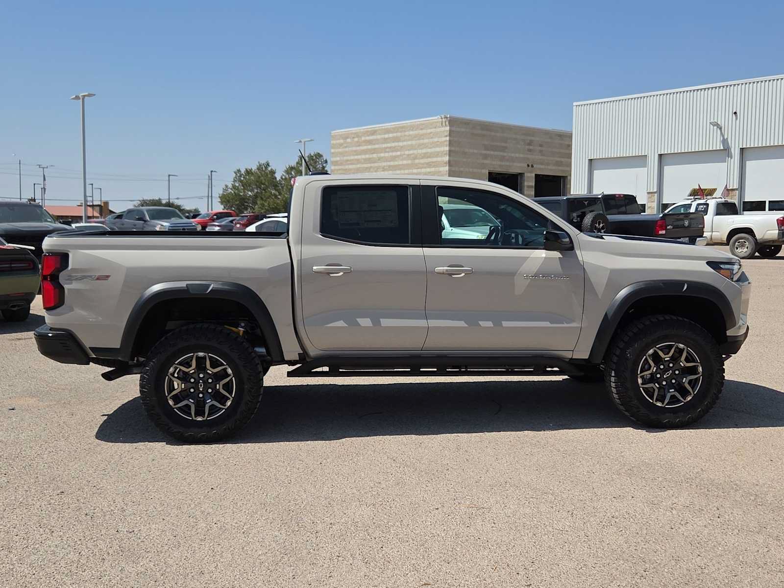 New 2026 Chevrolet Colorado ZR2 AWD/4WD image 9