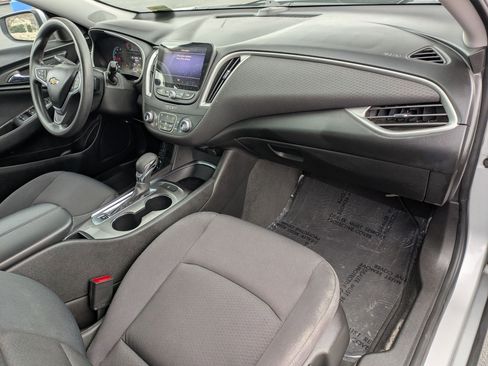 Used 2022 Chevrolet Malibu LT image 10