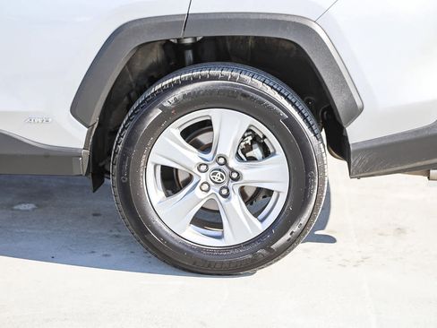 Certified 2025 Toyota RAV4 XLE image 10