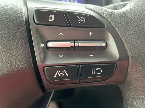 Used 2022 Hyundai Kona SEL image 19