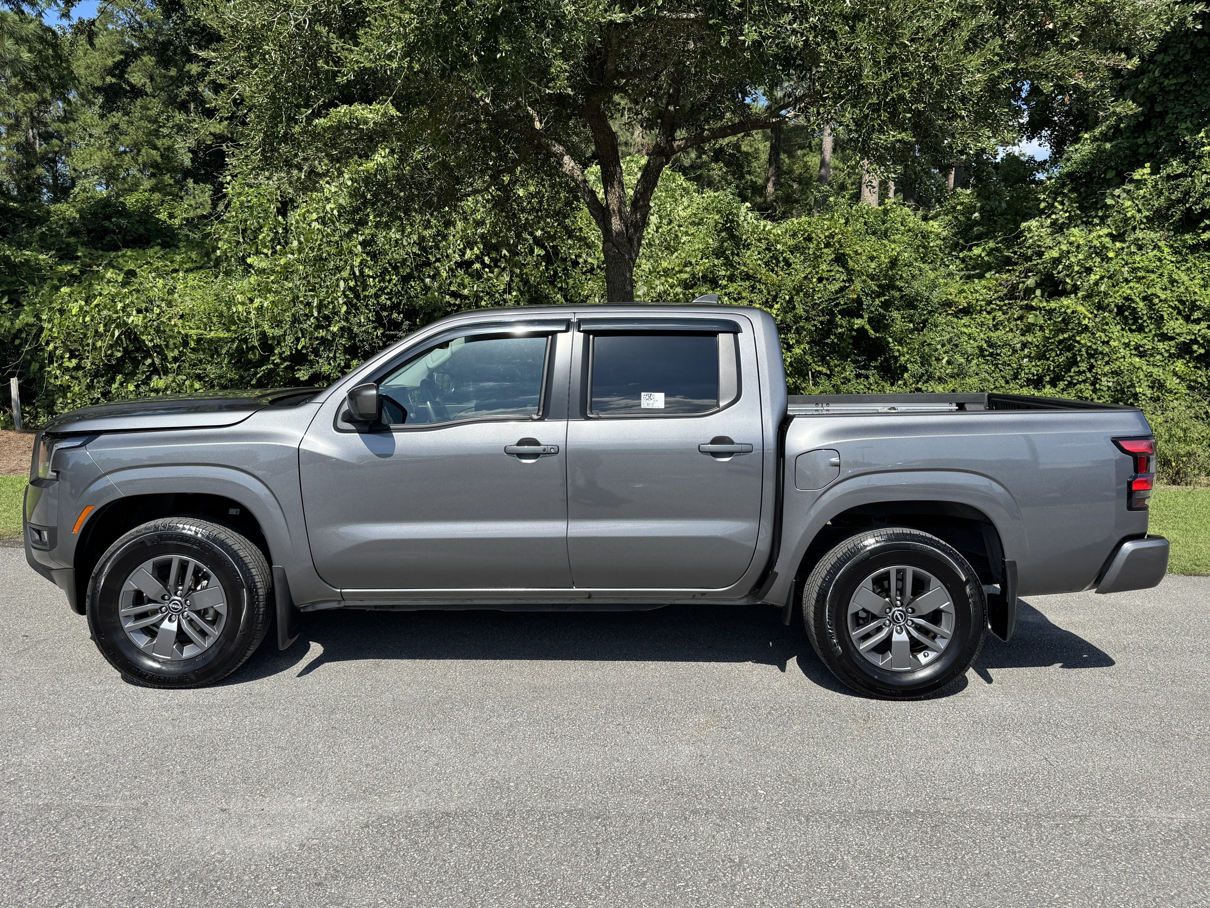 Used 2025 Nissan Frontier SV w/ SV Convenience Package AWD/4WD image 38