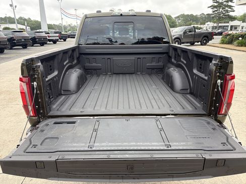 Used 2025 Ford F150 Raptor AWD/4WD image 11