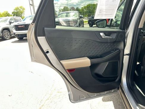 Used 2020 Ford Escape Titanium AWD/4WD image 20