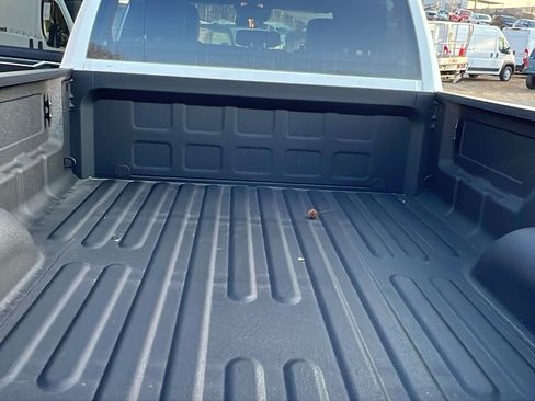 Used 2025 RAM 2500 Lone Star w/ Bed Convenience Group image 9