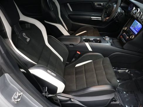 Used 2020 Ford Mustang Shelby GT500 w/ Carbon Fiber Track Pack RWD image 87