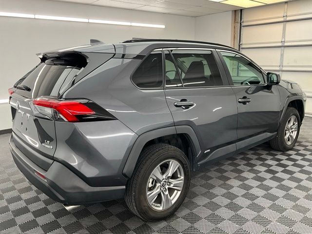 Used 2024 Toyota RAV4 LE AWD/4WD image 24