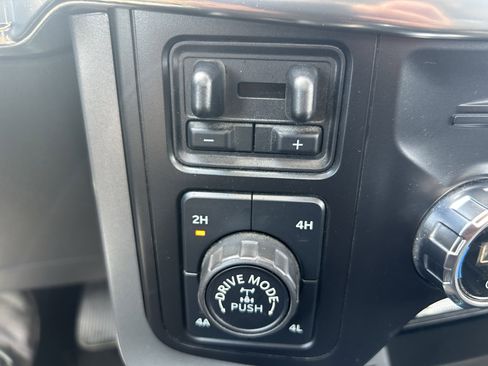 Used 2021 Ford F150 Lariat AWD/4WD image 36