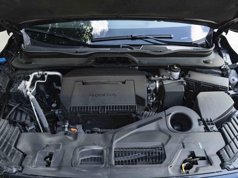 Used 2025 Honda Pilot TrailSport image 48