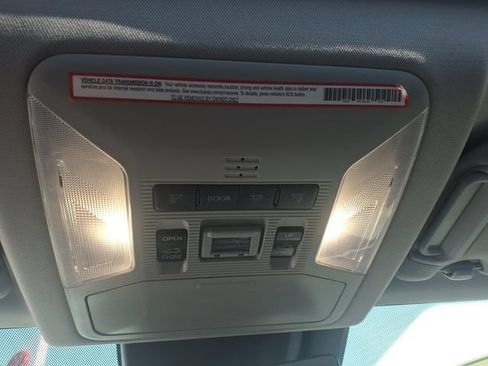 Used 2022 Toyota RAV4 Limited AWD/4WD image 13