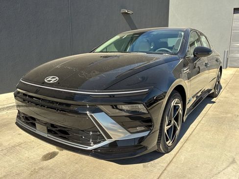 New 2026 Hyundai Sonata SEL FWD image 1
