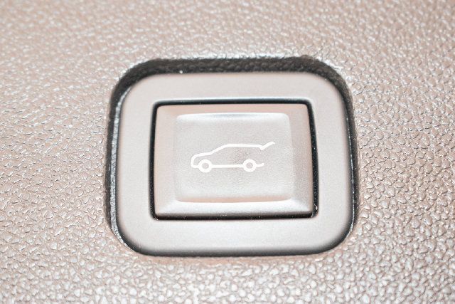 Used 2024 Cadillac XT6 Sport AWD/4WD image 17