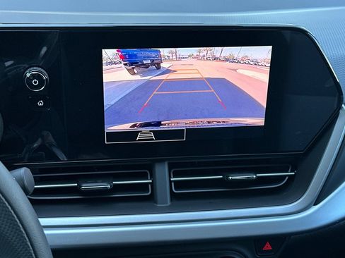 New 2026 Chevrolet Trax LS w/ LS Convenience Package FWD image 19
