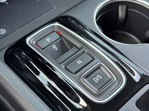 Certified 2024 Honda Pilot Touring image 18