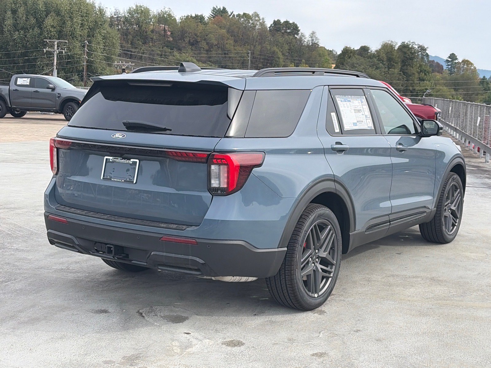 New 2027 Ford Explorer ST-Line w/ Premium Package AWD/4WD image 3