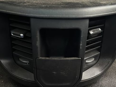 Used 2024 RAM 2500 Tradesman w/ Chrome Appearance Group AWD/4WD image 18