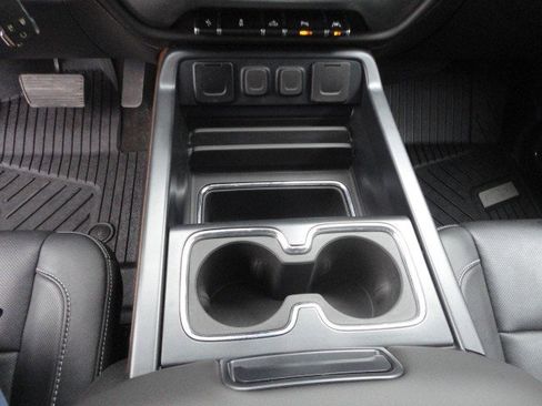 Used 2018 Chevrolet Silverado 1500 LTZ w/ LTZ Plus Package image 7